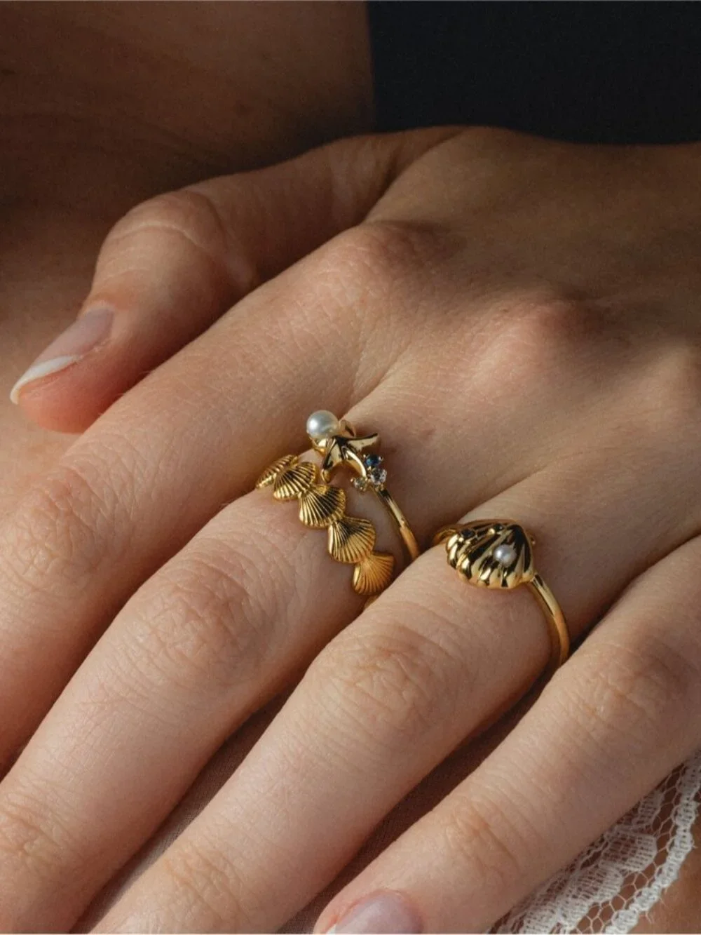 Shell Motif ring Q1046